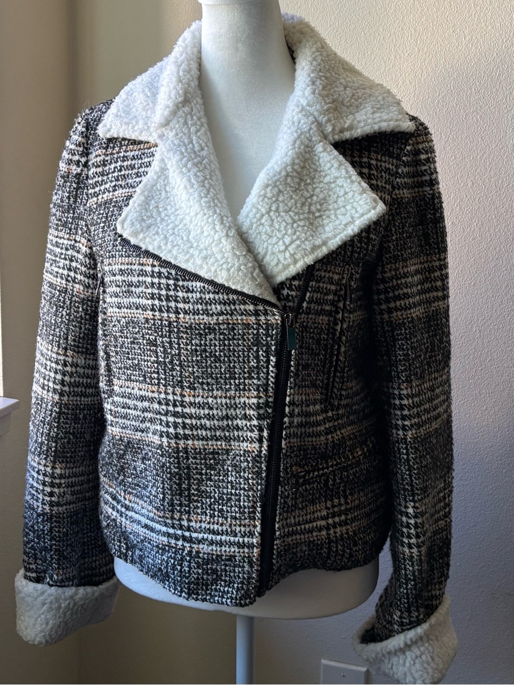 Maralyn & Me Women’s Plaid Tweed Jacket with Sherpa Collar - Black/White/Brown